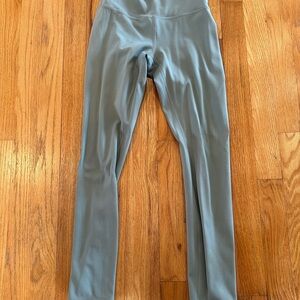 Lululemon wunder train size 4 leggings, lightly used, like new condition